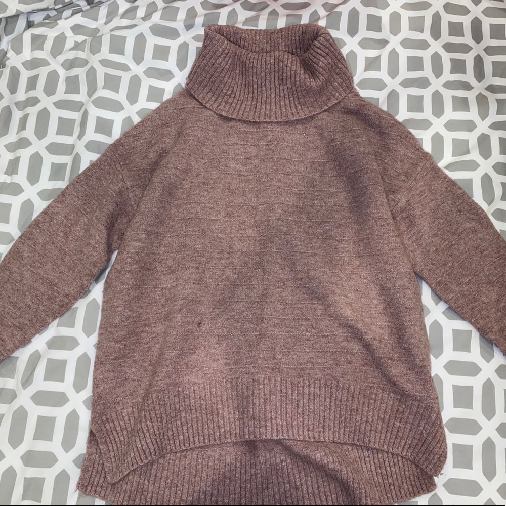 Old Navy Sweater